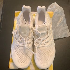 Ultraboost 1.0 triple white